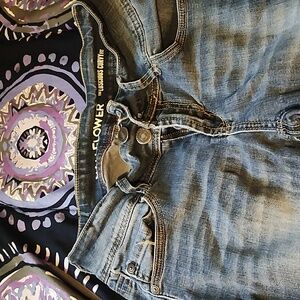 Women's wallflower boot cut jeans